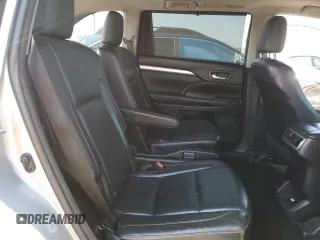2015 Toyota Highlander XLE z VIN 5TDJKRFH1FS216509, wystawiony jako Copart lot #54722535 z przebiegiem 150 873 mil mil oraz Szkoda całkowita • Salvage title. Historia ofert i sprzedaży dostępna na DreamBid. Obrazek 11.