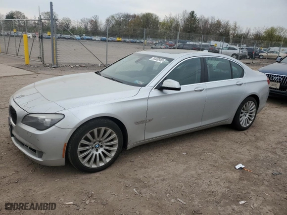 2012 BMW 7 Series 750i xDrive with VIN WBAKC6C55CC396517, listed as a Copart auction lot 53300945 with 163,700 mi miles and Clean Title. Bid and sale history available at carsss.com. Image 1.
