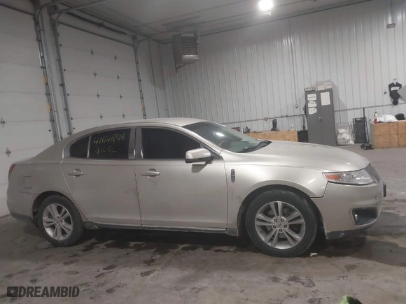 2010 Lincoln MKS with VIN 1LNHL9DR2AG603379, listed as a IAAI auction lot 41641846 with 207623 miles. Bid and sale history available at carsss.com. Image 13.