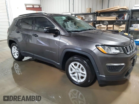 2020 Jeep Compass Sport z VIN 3C4NJCAB0LT198736, wystawiony jako Copart lot #54591435 z przebiegiem 116 504 mil mil oraz Czysty tytuł • Clean title. Historia ofert i sprzedaży dostępna na DreamBid. Obrazek 4.