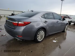 2014 Lexus ES 330 z VIN JTHBK1GG1E2093343, wystawiony jako Copart lot #55884065 z przebiegiem 150 998 mil mil oraz Szkoda całkowita • Salvage title. Historia ofert i sprzedaży dostępna na DreamBid. Obrazek 3.