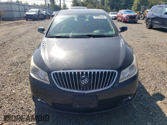2013 Buick LaCrosse Premium 1 с VIN 1G4GG5E39DF189059, выставлен на аукционе Copart как лот 71013444 с пробегом 125 846 миль миль и Списание • Salvage title. История ставок и продаж доступна на DreamBid. Изображение 5.