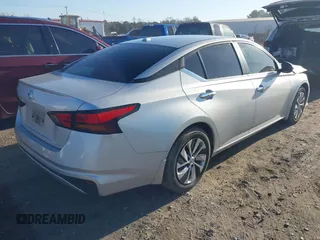 2019 Nissan Altima S with VIN 1N4BL4BV0KC186887, listed as a IAAI auction lot 41824594 with 88,911 mi miles and . Bid and sale history available at DreamBid. Image 4.