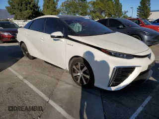 2019 Toyota Mirai with VIN JTDBVRBDXKA007291, listed as a Copart auction lot 83678074 with 40,997 mi miles and Salvage Title. Bid and sale history available at carsss.com. Image 4.