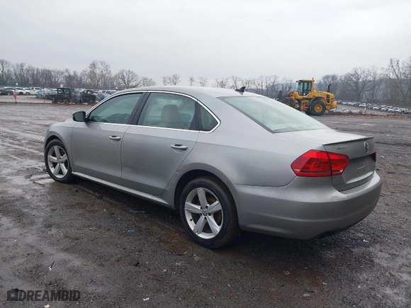 2012 Volkswagen Passat SE w/Sunroof with VIN 1VWBH7A39CC108345, listed as a IAAI auction lot 41582865 with 168,741 mi miles. Bid and sale history available at carsss.com. Image 3.