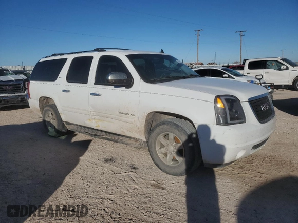 2014 GMC Yukon XL SLT with VIN 1GKS1KE07ER235724, listed as a Copart auction lot 84647084 with 192,625 mi miles and Salvage Title. Bid and sale history available at carsss.com. Image 4.