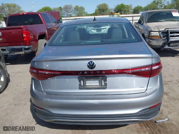 2025 Volkswagen Jetta SE with VIN 3VW7X7BU7SM017863, listed as a IAAI auction lot 41846525 with 7,490 mi miles. Bid and sale history available at carsss.com. Image 16.
