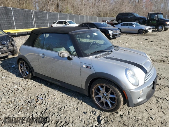 2007 MINI Convertible S с VIN WMWRH33547TJ44603, выставлен на аукционе Copart как лот 48715045 с пробегом 76 561 миль миль и Списание • Salvage title. История ставок и продаж доступна на DreamBid. Изображение 4.
