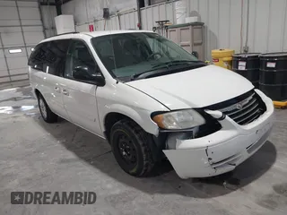 2007 Chrysler Town & Country LWB LX with VIN 2A4GP44R37R139026, listed as a IAAI auction lot 41215056 with 151,122 mi miles. Bid and sale history available at carsss.com. Image 1.