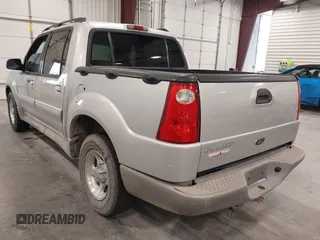 2002 Ford Explorer Sport Trac Value z VIN 1FMZU67E62UC06687, wystawiony jako IAAI lot #42436166 z przebiegiem 171 516 mil mil oraz . Historia ofert i sprzedaży dostępna na DreamBid. Obrazek 3.
