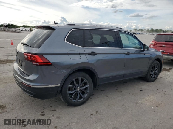 2022 Volkswagen Tiguan SE with VIN 3VV3B7AX9NM167961, listed as a Copart auction lot 54438295 with 47,054 mi miles and Salvage title. Bid and sale history available at DreamBid. Image 3.