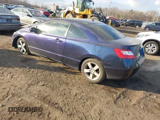 2008 Honda Civic EX-L z VIN 2HGFG12908H505374, wystawiony jako IAAI lot #41332836 z przebiegiem 174 313 mil mil oraz . Historia ofert i sprzedaży dostępna na DreamBid. Obrazek 3.