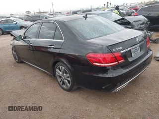 2014 Mercedes-Benz E 350 Sport z VIN WDDHF5KB2EA978715, wystawiony jako IAAI lot #41698539 z przebiegiem 181 285 mil mil oraz . Historia ofert i sprzedaży dostępna na DreamBid. Obrazek 3.