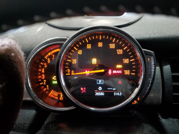 2020 MINI Hardtop Cooper S z VIN WMWXR5C06L2L41860, wystawiony jako Copart lot #41534915 z przebiegiem 26 580 mil mil oraz Szkoda całkowita • Salvage title. Historia ofert i sprzedaży dostępna na DreamBid. Obrazek 9.