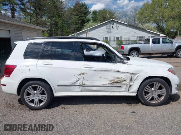 2014 Mercedes-Benz GLK 350 with VIN WDCGG8JB4EG310508, listed as a IAAI auction lot 42113403 with 125,859 mi miles and . Bid and sale history available at DreamBid. Image 13.