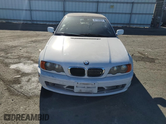2002 BMW 3 Series 330Ci with VIN WBABS53402EV89858, listed as a Copart auction lot 81132824 with 111,600 mi miles and Salvage Title. Bid and sale history available at carsss.com. Image 5.