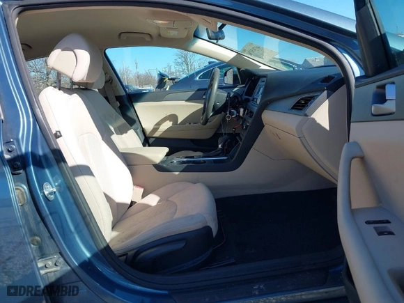 2015 Hyundai Sonata 2.4L SE with VIN 5NPE24AF9FH154809, listed as a IAAI auction lot 41743176 with 128,996 mi miles. Bid and sale history available at carsss.com. Image 5.