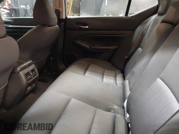 2019 Nissan Altima SV z VIN 1N4BL4DV1KC125884, wystawiony jako IAAI lot #42204200 z przebiegiem 75 388 mil mil oraz . Historia ofert i sprzedaży dostępna na DreamBid. Obrazek 8.