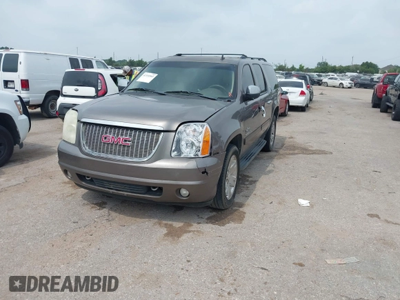 2011 GMC Yukon XL SLT z VIN 1GKS1KE07BR183572, wystawiony jako IAAI lot #42310565 z przebiegiem 341 982 mil mil oraz . Historia ofert i sprzedaży dostępna na DreamBid. Obrazek 17.