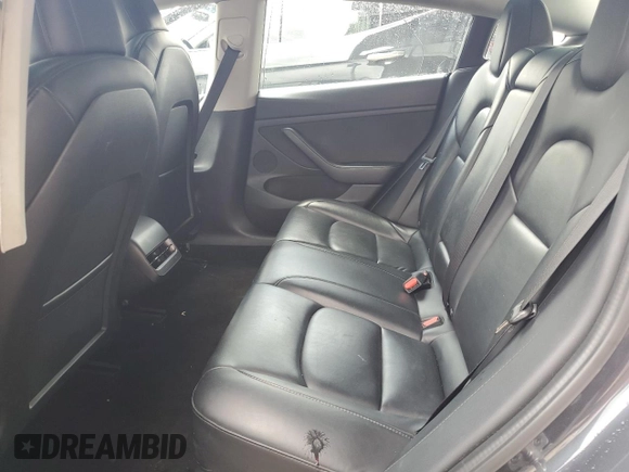 2022 Tesla Model 3 z VIN 5YJ3E1EA3NF287056, wystawiony jako Copart lot #58954225 z przebiegiem 132 196 mil mil oraz Czysty tytuł • Clean title. Historia ofert i sprzedaży dostępna na DreamBid. Obrazek 10.