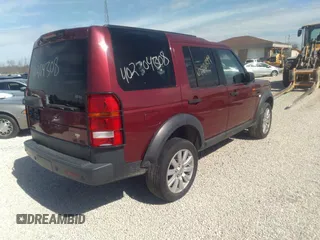 2006 Land Rover LR3 SE with VIN SALAD25476A369370, listed as a IAAI auction lot 41216399 with 181,941 mi miles. Bid and sale history available at carsss.com. Image 4.