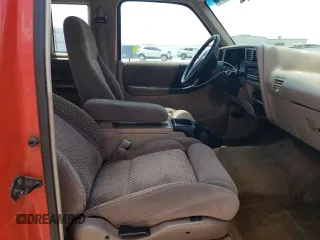 1994 Ford Ranger Splash с VIN 1FTCR14X1RPB39400, выставлен на аукционе Copart как лот 62735395 с пробегом 139 852 миль миль и Списание • Salvage title. История ставок и продаж доступна на DreamBid. Изображение 10.