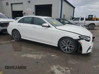 2022 Mercedes-Benz E-Class E 350 with VIN W1KZF8DB9NB070694, listed as a Copart auction lot 88928775 with 0 mi miles and Salvage Title. Bid and sale history available at carsss.com. Image 4.