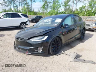 2016 Tesla Model X 70D z VIN 5YJXCAE29GF003478, wystawiony jako IAAI lot #41965737 z przebiegiem 105 930 mil mil oraz . Historia ofert i sprzedaży dostępna na DreamBid. Obrazek 17.
