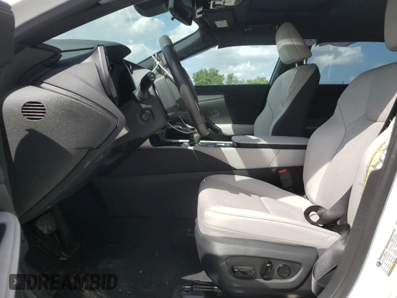 2024 Lexus RX 350 с VIN 2T2BAMBA8RC031448, выставлен на аукционе Copart как лот 52423105 с пробегом 11 070 миль миль и Списание • Salvage title. История ставок и продаж доступна на DreamBid. Изображение 7.