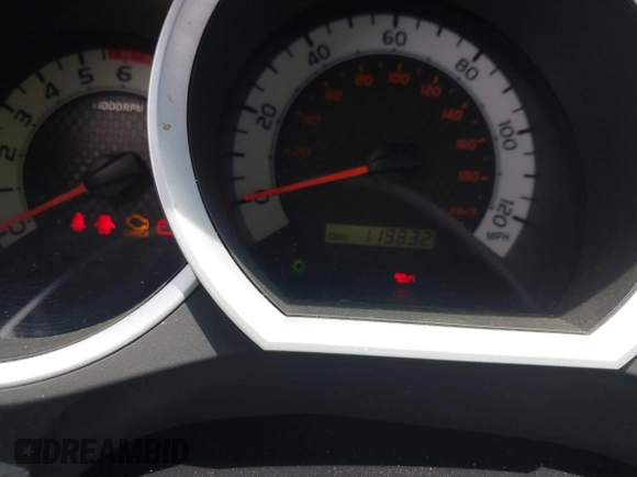 2015 Toyota Tacoma with VIN 5TFTX4CN6FX067709, listed as a IAAI auction lot 42138963 with 119,832 mi miles and . Bid and sale history available at DreamBid. Image 7.