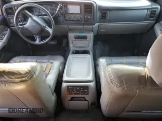 2002 Chevrolet Tahoe LS with VIN 1GNEC13T92R123293, listed as a Copart auction lot 46372295 with 251,320 mi miles and Salvage title. Bid and sale history available at DreamBid. Image 8.