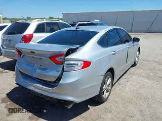 2015 Ford Fusion SE with VIN 3FA6P0H70FR229316, listed as a IAAI auction lot 42081286 with 185,294 mi miles and . Bid and sale history available at DreamBid. Image 4.