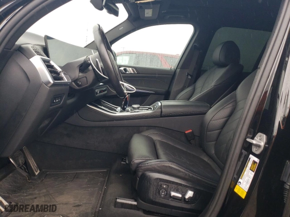 2024 BMW X5 sDrive40i with VIN 5UX13EU07R9U04052, listed as a Copart auction lot 44215095 with 22,655 mi miles and Salvage Title. Bid and sale history available at carsss.com. Image 7.