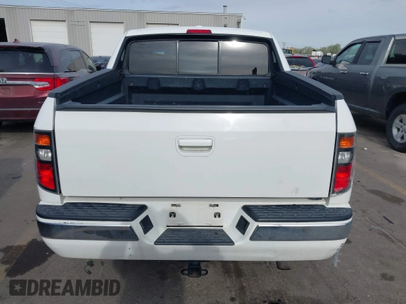 2006 Honda Ridgeline RTL z VIN 2HJYK16586H519593, wystawiony jako IAAI lot #42111678 z przebiegiem 244 962 mil mil oraz . Historia ofert i sprzedaży dostępna na DreamBid. Obrazek 16.