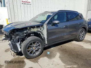 2024 Porsche Cayenne z VIN WP1AA2AY0RDA11814, wystawiony jako Copart lot #45279905 z przebiegiem 4 497 mil mil oraz Szkoda całkowita • Salvage title. Historia ofert i sprzedaży dostępna na DreamBid. Obrazek 1.