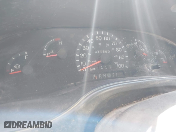 2003 Ford Econoline Passenger XL with VIN 1FBSS31S23HB63926, listed as a IAAI auction lot 42384516 with 371,860 mi miles and . Bid and sale history available at DreamBid. Image 7.