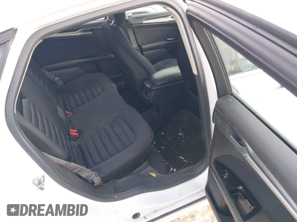 2014 Ford Fusion SE Hybrid with VIN 3FA6P0LU4ER243067, listed as a IAAI auction lot 41378720 with 129,625 mi miles. Bid and sale history available at carsss.com. Image 8.
