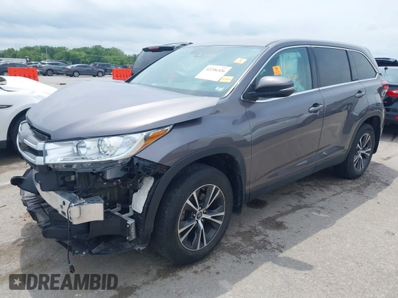 2019 Toyota Highlander LE with VIN 5TDBZRFH6KS718068, listed as a IAAI auction lot 42296326 with Not provided miles and . Bid and sale history available at DreamBid. Image 2.