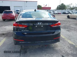2017 Hyundai Elantra Limited z VIN 5NPD84LF2HH018421, wystawiony jako IAAI lot #41678556 z przebiegiem 152 256 mil mil oraz . Historia ofert i sprzedaży dostępna na DreamBid. Obrazek 16.