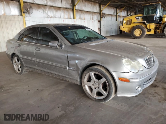 2006 Mercedes-Benz C 280 Luxury with VIN WDBRF54H76A904559, listed as a Copart auction lot 80282224 with 164,401 mi miles and Salvage Title. Bid and sale history available at DreamBid. Image 4.