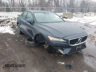 2019 Volvo S60 Momentum with VIN 7JRA22TK1KG014749, listed as a IAAI auction lot 41538244 with 68,224 mi miles. Bid and sale history available at carsss.com. Image 1.