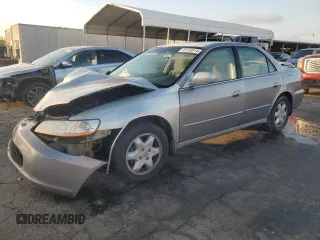 2000 Honda Accord EX z VIN JHMCG6678YC032929, wystawiony jako Copart lot #85109814 z przebiegiem 204 446 mil mil oraz Szkoda całkowita • Salvage title. Historia ofert i sprzedaży dostępna na DreamBid. Obrazek 1.
