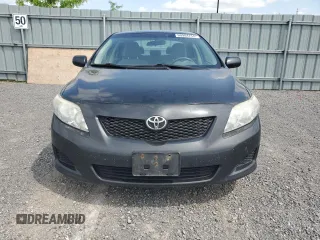 2010 Toyota Corolla z VIN 2T1BU4EE9AC498876, wystawiony jako Copart lot #60984755 z przebiegiem 198 095 mil mil oraz Szkoda całkowita • Salvage title. Historia ofert i sprzedaży dostępna na DreamBid. Obrazek 5.