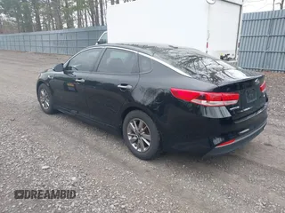 2016 Kia Optima LX Turbo with VIN 5XXGT4L16GG095223, listed as a IAAI auction lot 42096726 with 89,833 mi miles. Bid and sale history available at carsss.com. Image 3.