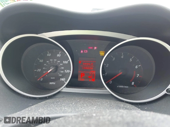 2010 Mitsubishi Outlander z VIN JA4AT2AW9AZ001049, wystawiony jako IAAI lot #42282766 z przebiegiem 108 668 mil mil oraz . Historia ofert i sprzedaży dostępna na DreamBid. Obrazek 7.