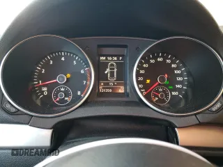 2013 Volkswagen Golf с VIN WVWDA7AJ6DW120015, выставлен на аукционе Copart как лот 81276104 с пробегом 121 359 миль миль и Списание • Salvage title. История ставок и продаж доступна на DreamBid. Изображение 9.