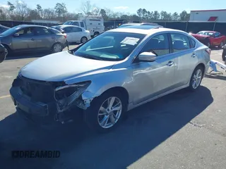 2013 Nissan Altima SV with VIN 1N4AL3AP7DC112135, listed as a IAAI auction lot 41720386 with 171,721 mi miles and . Bid and sale history available at carsss.com. Image 2.
