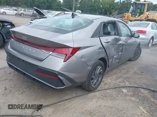 2024 Hyundai Elantra SEL с VIN KMHLM4DG1RU677138, выставлен на аукционе IAAI как лот 42788855 с пробегом 36 696 миль миль и . История ставок и продаж доступна на DreamBid. Изображение 4.