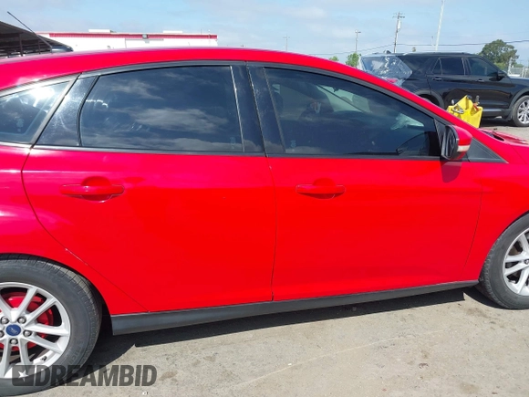 2015 Ford Focus SE with VIN 1FADP3K25FL233415, listed as a IAAI auction lot 42074326 with 213,246 mi miles. Bid and sale history available at carsss.com. Image 14.