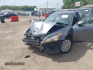 2008 Honda Accord LX z VIN JHMCP26328C036268, wystawiony jako IAAI lot #42275750 z przebiegiem 247 520 mil mil oraz . Historia ofert i sprzedaży dostępna na DreamBid. Obrazek 6.